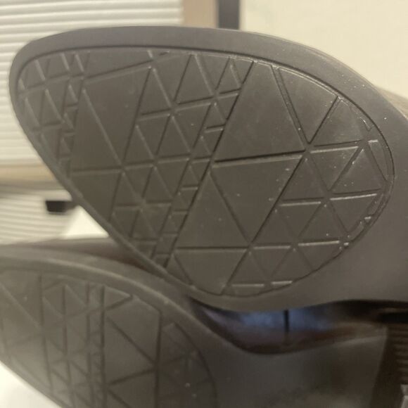 New Women's Life Stride "Devyn" Brown 2 Inch Block Heel Penny Loafers, Size 7.5 - Picture 9 of 10